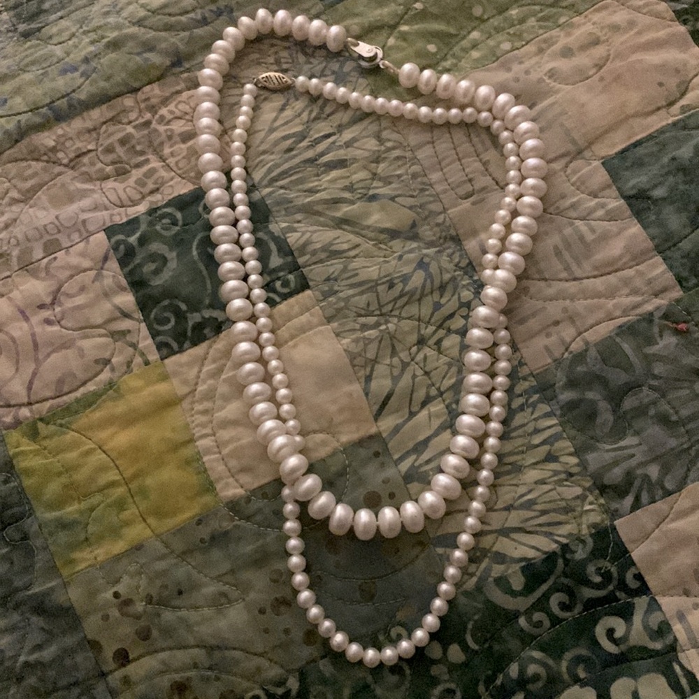 2 real pearl necklaces
